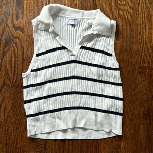 Women’s old navy sweater vest size xl